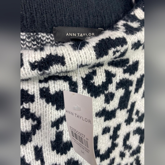 ANN TAYLOR Mixed Animal Print Mock Neck Sweater Women's Size M - Picture 8 of 12